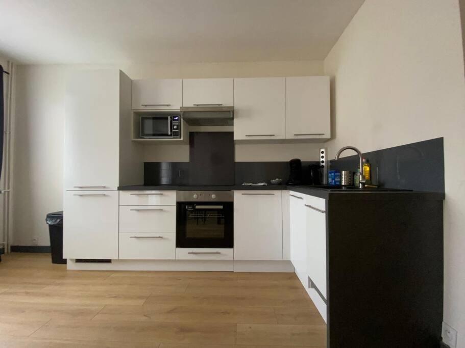 Joli T4 Avec Balcon, Place De Parking - Oradou Apartment Clermont-Ferrand