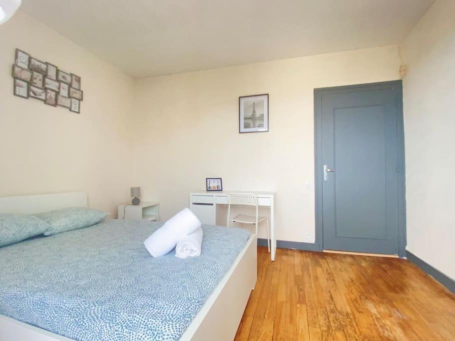 Apartment Joli T4 Avec Balcon, Place De Parking - Oradou